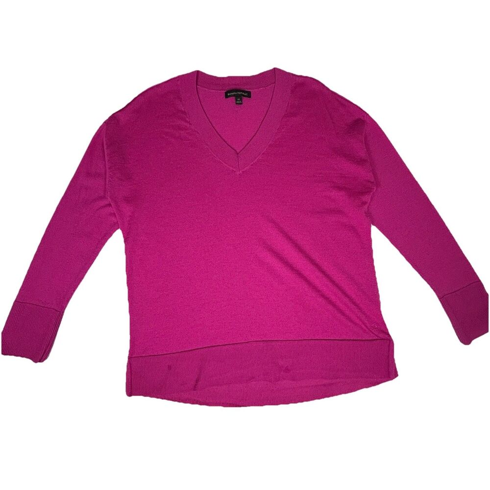 Banana Republic Merino Wool V-Neck Sweater Relaxed Fuscia Womens Sz Medium